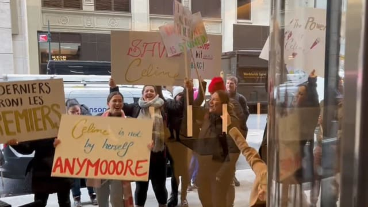 his fans demonstrate in New York against Rolling Stone magazine