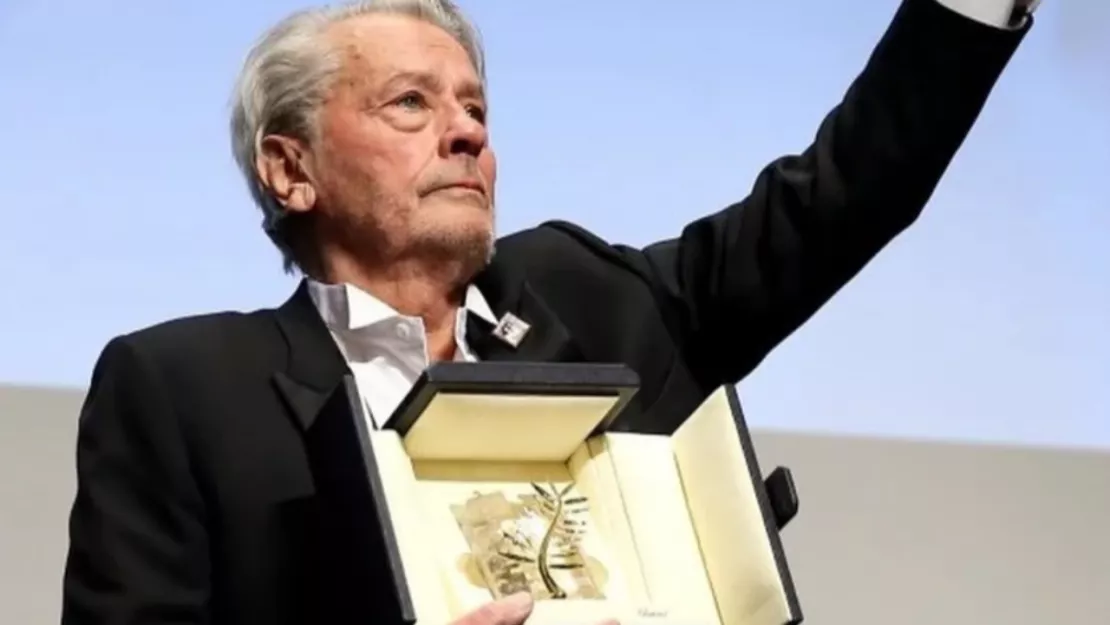 Alain Delon : la chanson française lui rend hommage