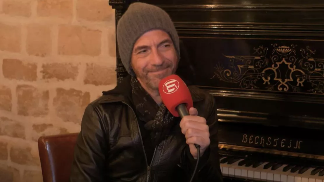 Calogero sur son album : "Je l'ai enregistré dans une chambre d'hôtel"