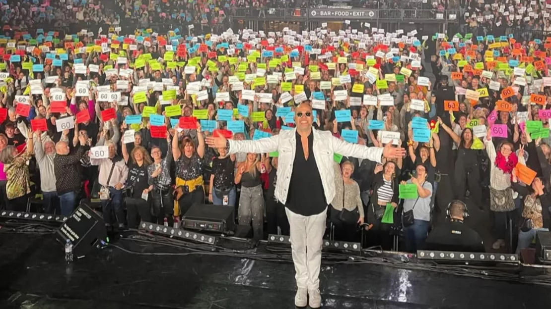 Pascal Obispo : il rend hommage à Johnny Hallyday sur scène