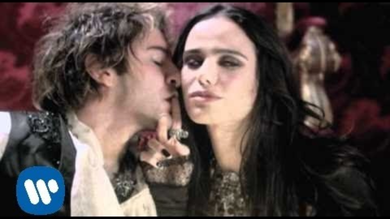 15 février 2009 : Quand Mozart l’Opéra Rock s’installe sur la plus haute marche de la chanson française avec « Tatoue-moi » 15 février 2009 : Quand Mozart l’Opéra Rock s’installe sur la plus haute marche de la chanson française avec « Tatoue-moi »