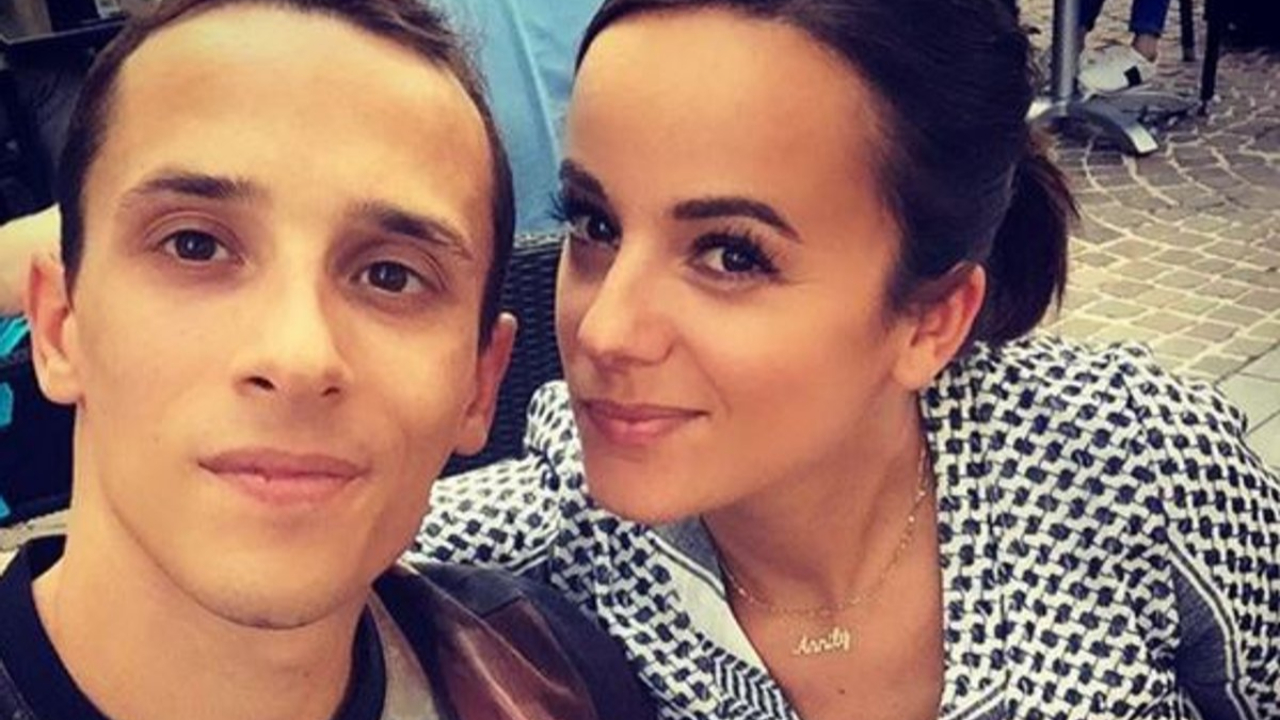 Aliz&eacute;e et son mari ont &eacute;t&eacute; agress&eacute;s par un fou : "il lui a  saut&eacute; dessus..."