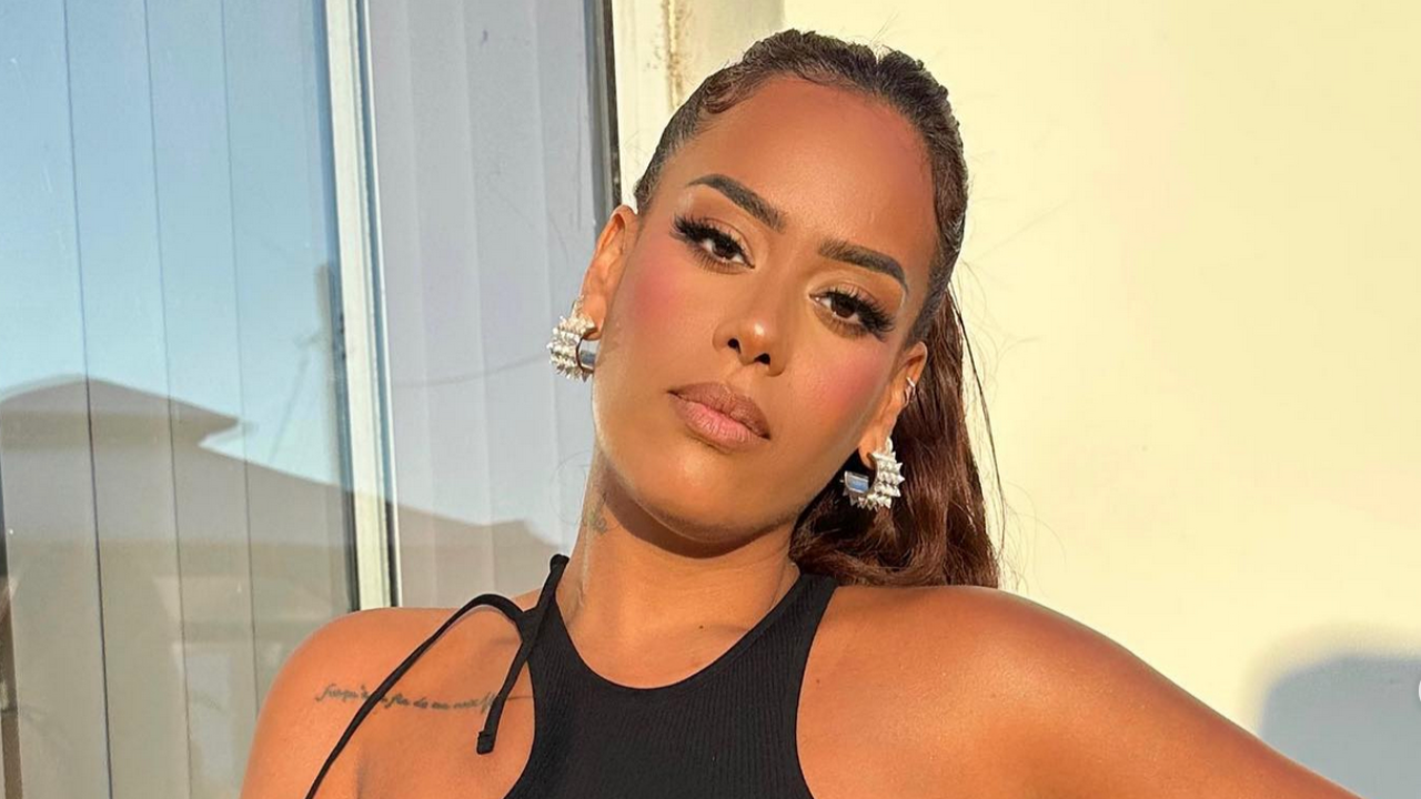 Amel Bent partage de rares photos de ses enfants en vacances