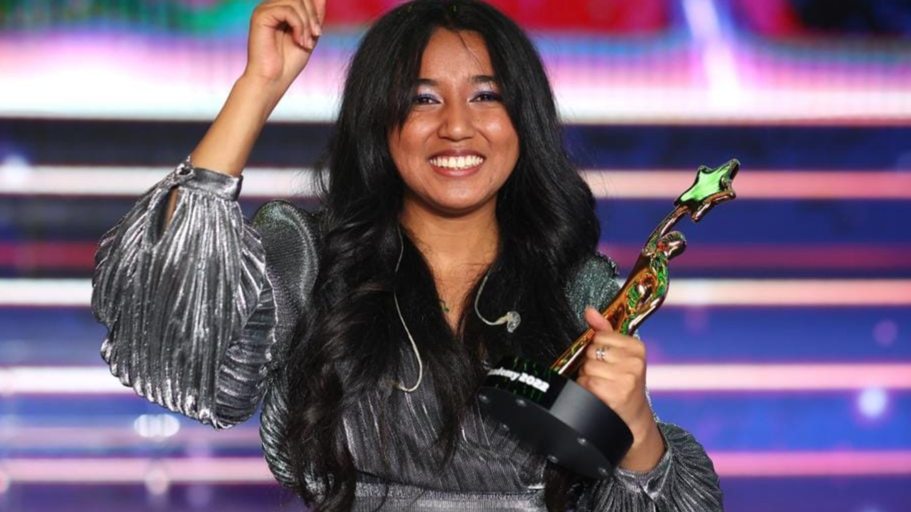 Star Academy : Anisha Jo, la lauréate 2022 annonce la sortie de son premier album