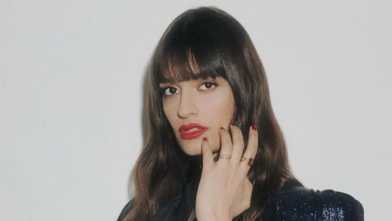 Clara Luciani : elle se confie sur l’éducation de son fils