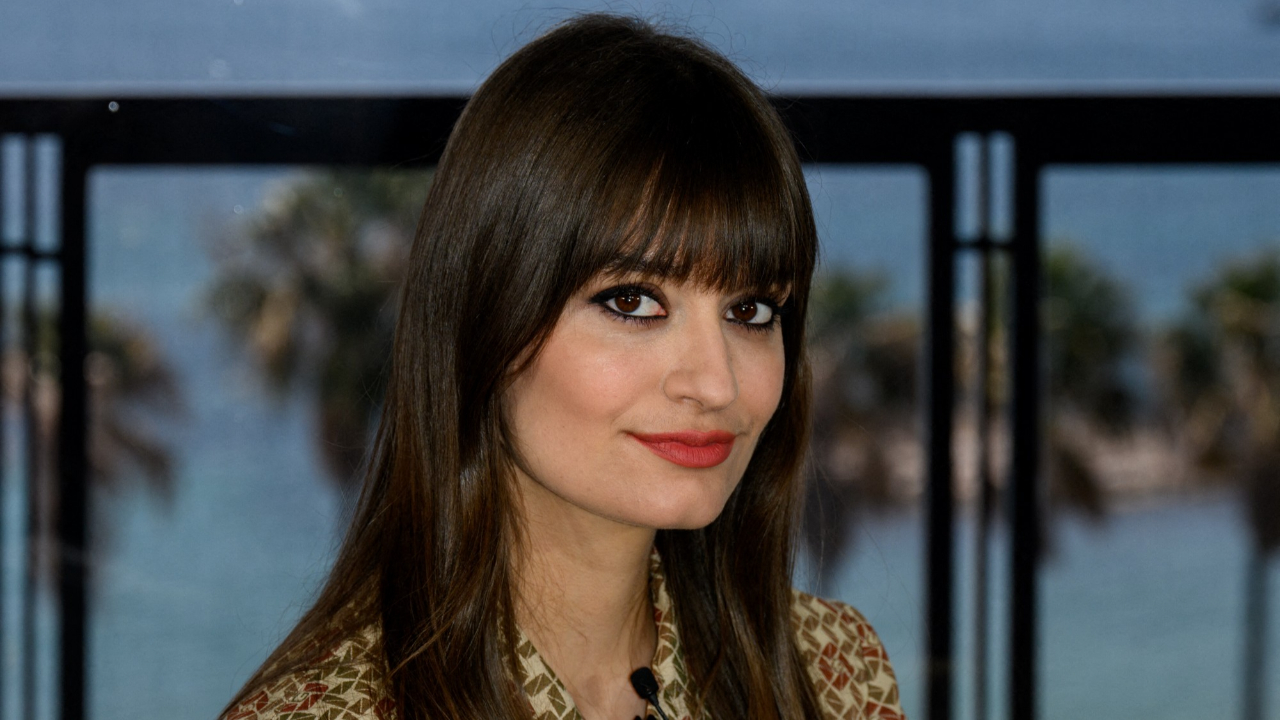 Clara Luciani se confie sur sa grossesse "je n'arrive même pas à ..."