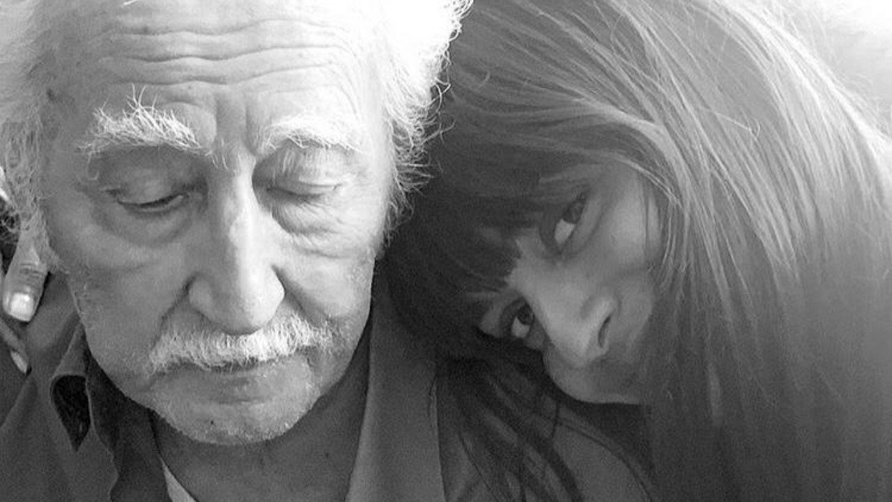 Clara Luciani : ses confidences émouvantes sur le décès de ses grands-parents