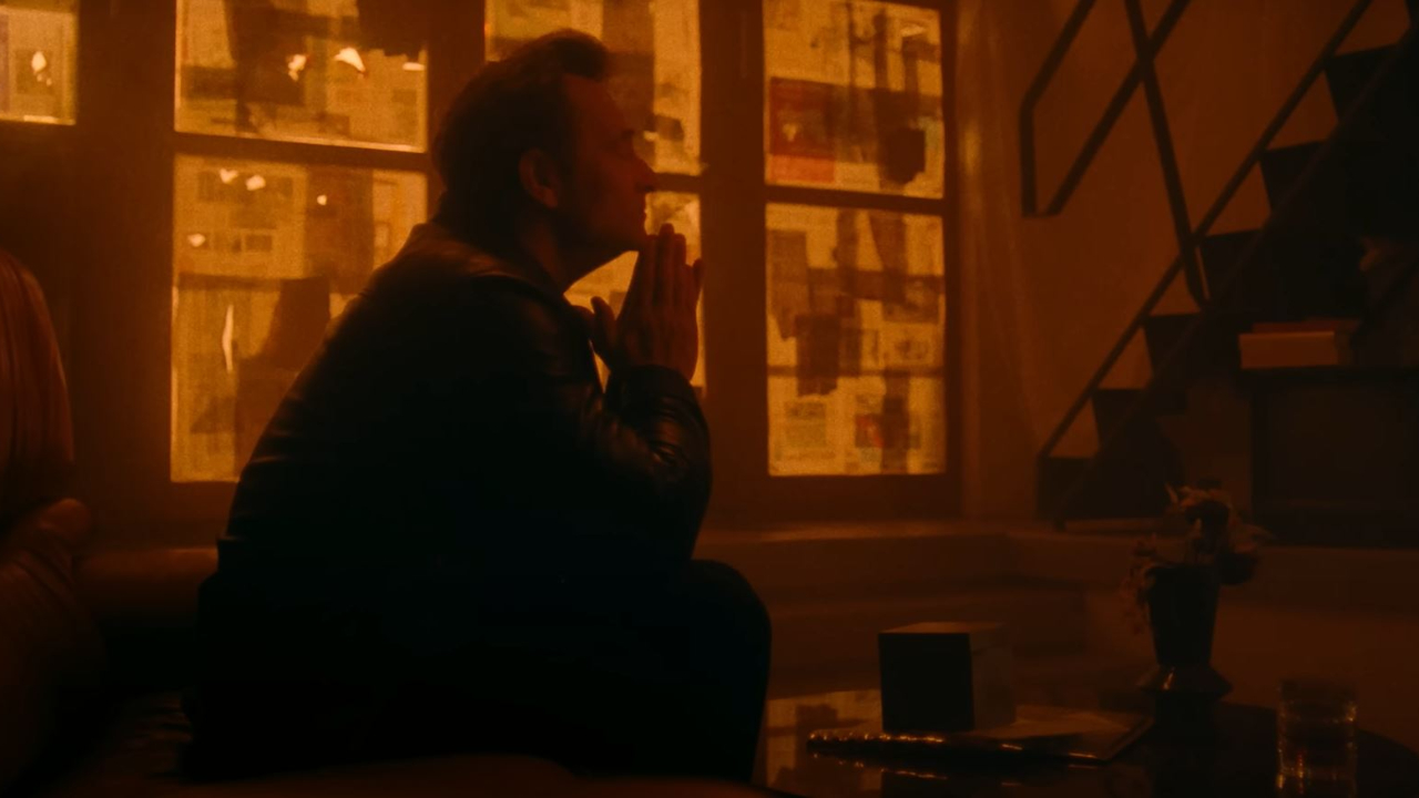 David Hallyday rend un poignant hommage à son père dans son nouveau clip