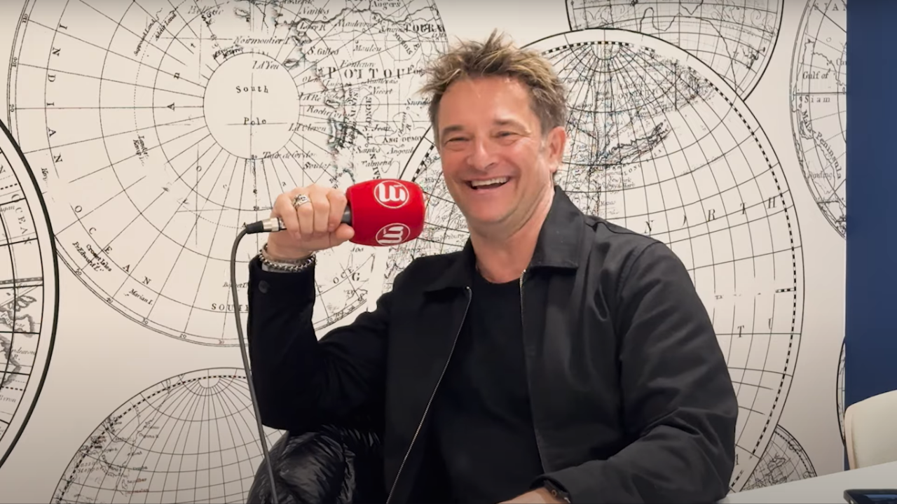 David Hallyday se confie sur sa première fois sur scène : "Mon père avait la trouille" David Hallyday se confie sur sa première fois sur scène : "Mon père avait la trouille"