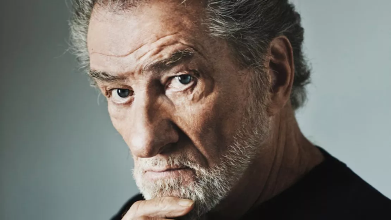 Eddy Mitchell très critique sur son ami Johnny Hallyday : "Il n'a sans doute pas fait les bons choix" Eddy Mitchell très critique sur son ami Johnny Hallyday : "Il n'a sans doute pas fait les bons choix"