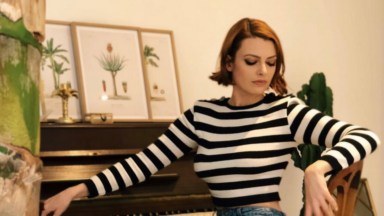 Elodie Frégé et son rapport à l'alcool, la chanteuse fait une grosse mise au point