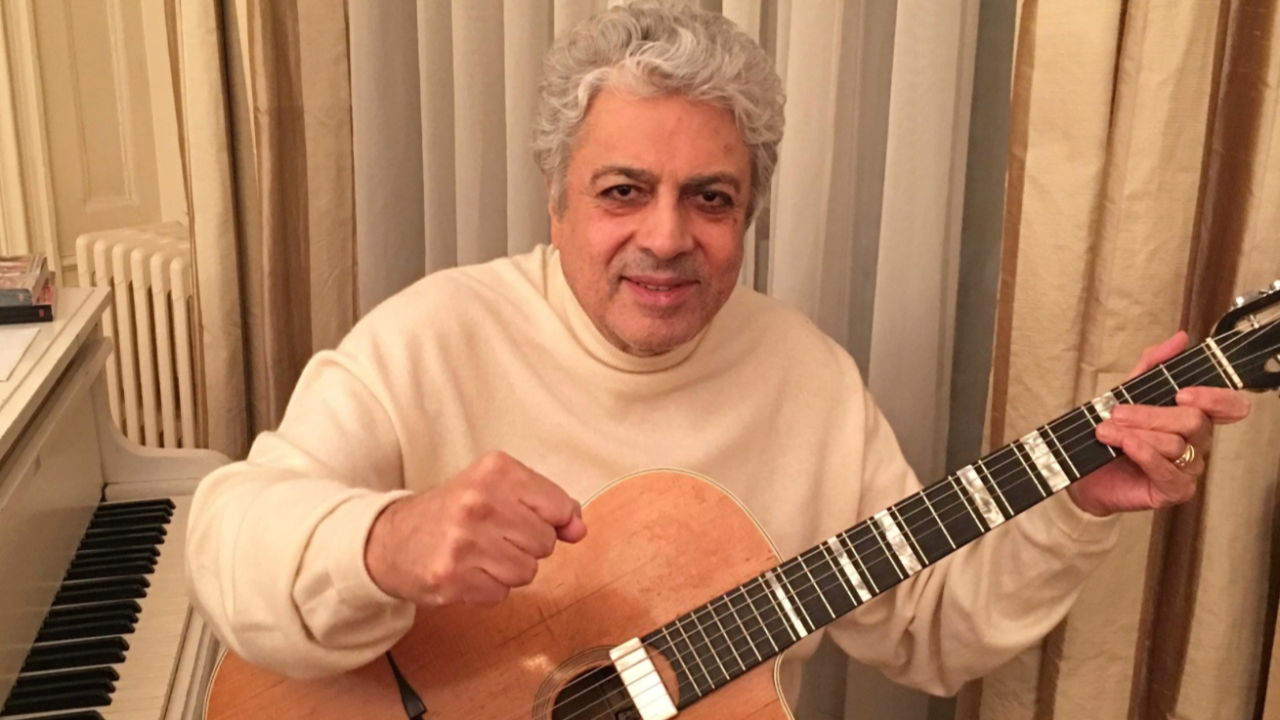 Enrico Macias donne des nouvelles de sa santé