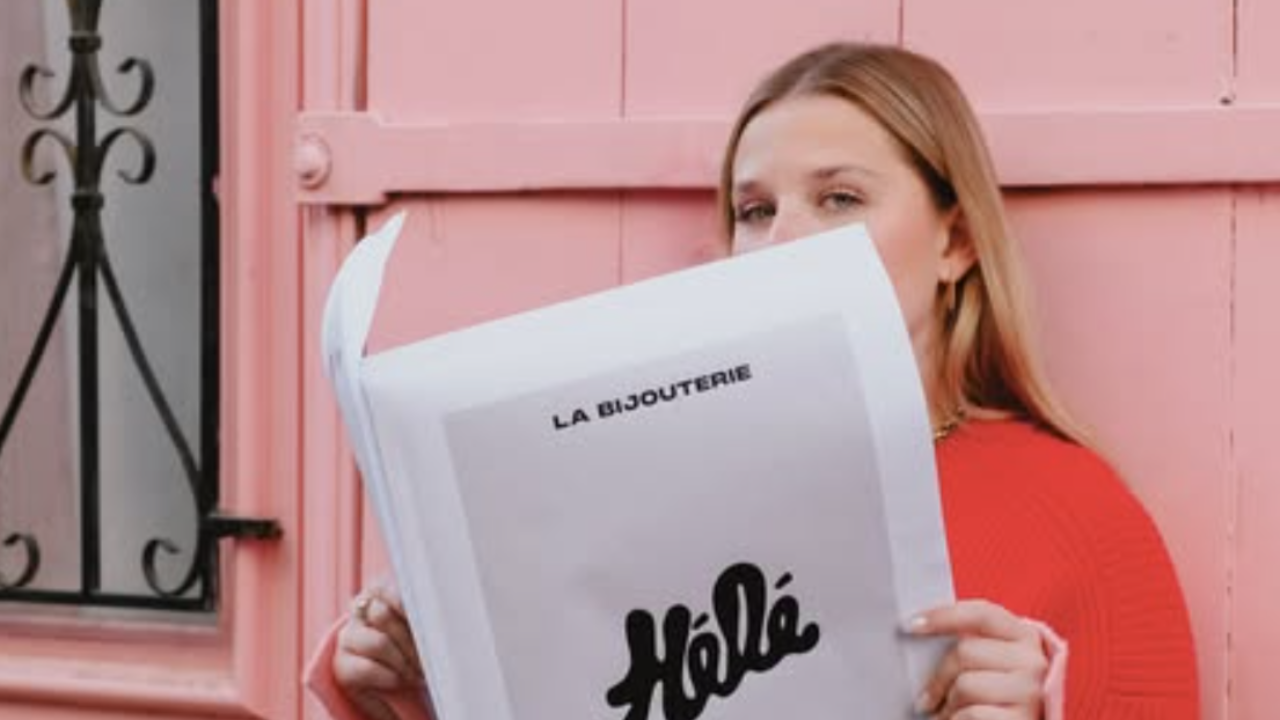 Héléna : son nouveau projet en dehors de la musique cartonne déjà ! Héléna : son nouveau projet en dehors de la musique cartonne déjà !