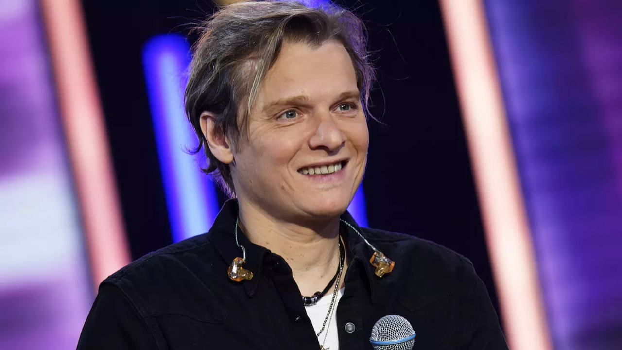 "J’ai raté son éducation" : Bénabar amusé par la carrière musicale de son fils "J’ai raté son éducation" : Bénabar amusé par la carrière musicale de son fils