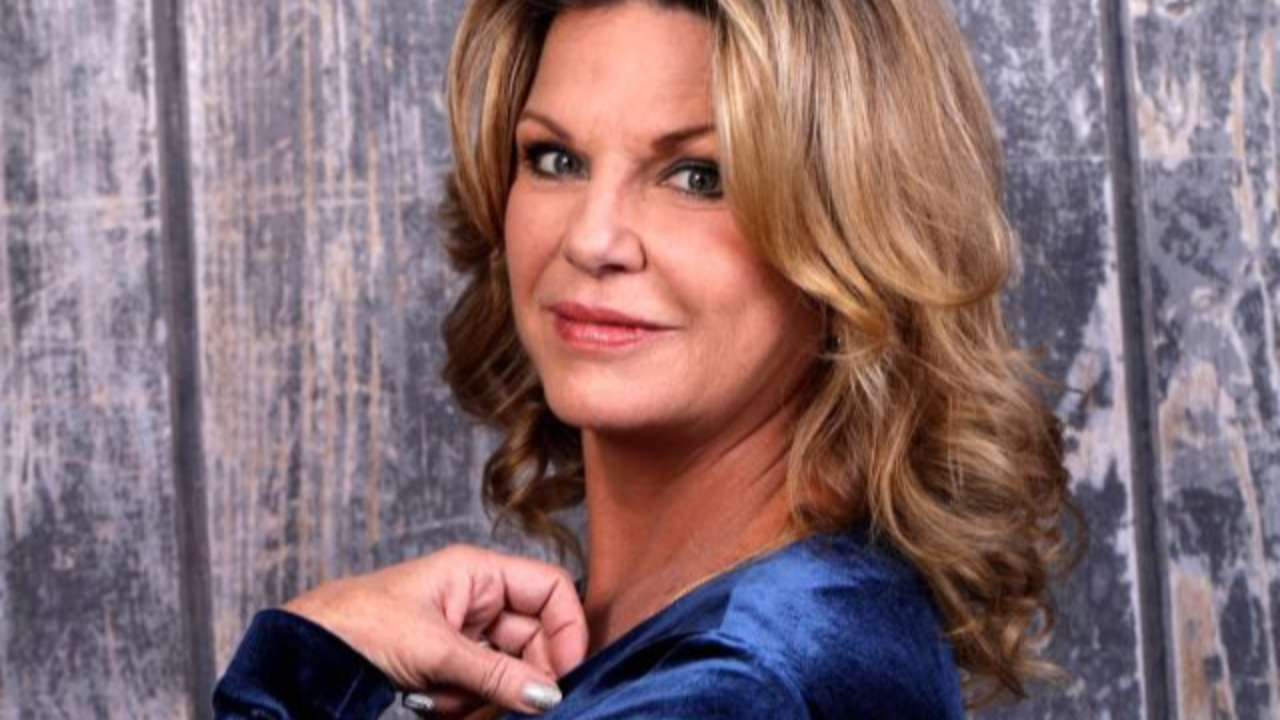 Jeane Manson fait une crise cardiaque en plein procès Jeane Manson fait une crise cardiaque en plein procès