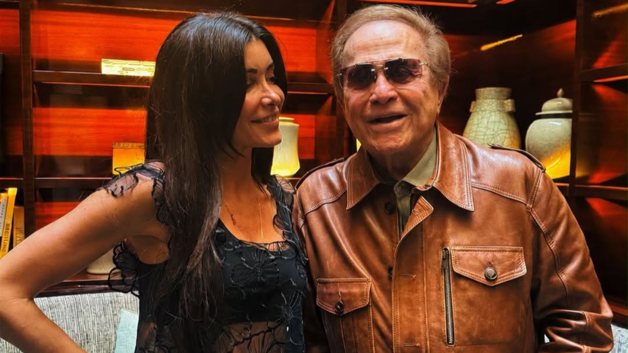 Jenifer prépare son grand retour avec un album hommage à Dalida, soutenue par son frère Orlando ! Jenifer prépare son grand retour avec un album hommage à Dalida, soutenue par son frère Orlando !