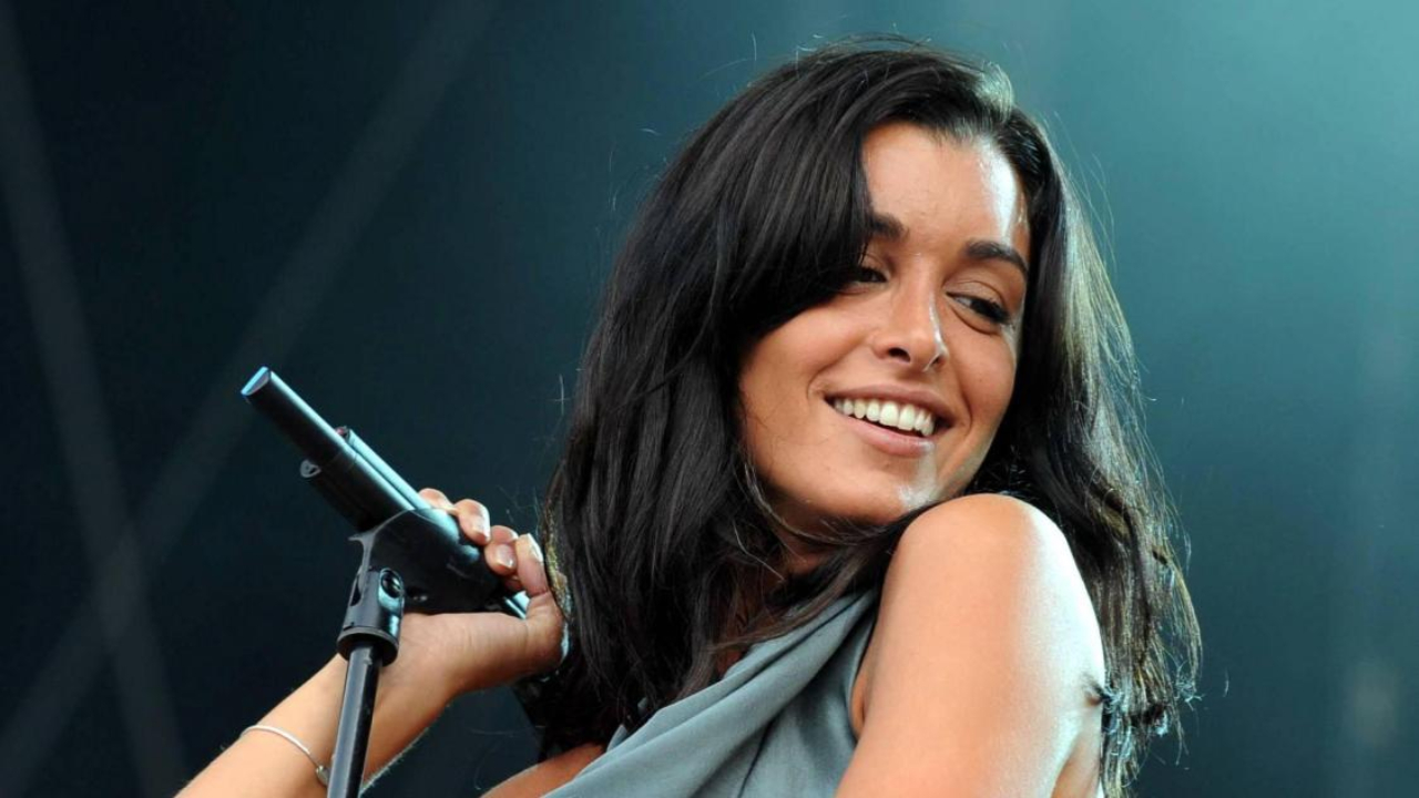 Jenifer  : rares confidences sur ses enfants et sa vie de famille