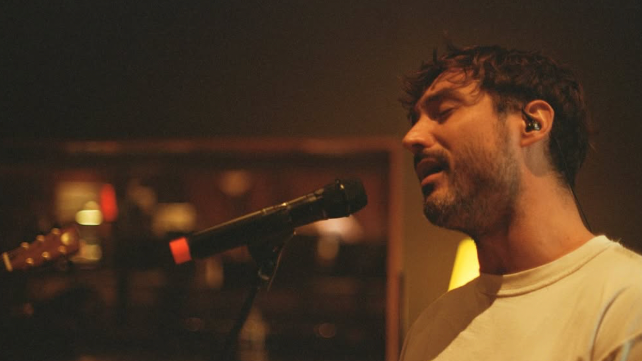 Jérémy Frérot : il fond en larmes dans La Boîte à secrets Jérémy Frérot : il fond en larmes dans La Boîte à secrets