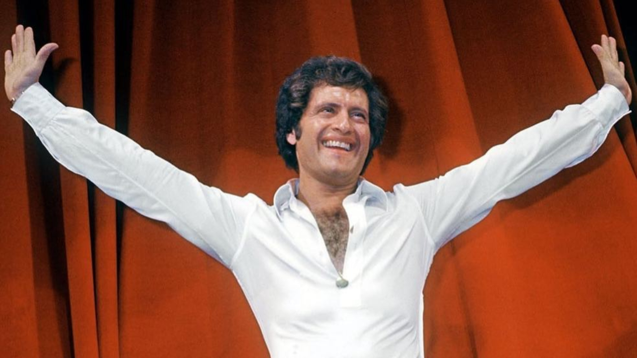 Joe Dassin : Le gros pactole touché par son fils grâce à ses tubes Joe Dassin : Le gros pactole touché par son fils grâce à ses tubes