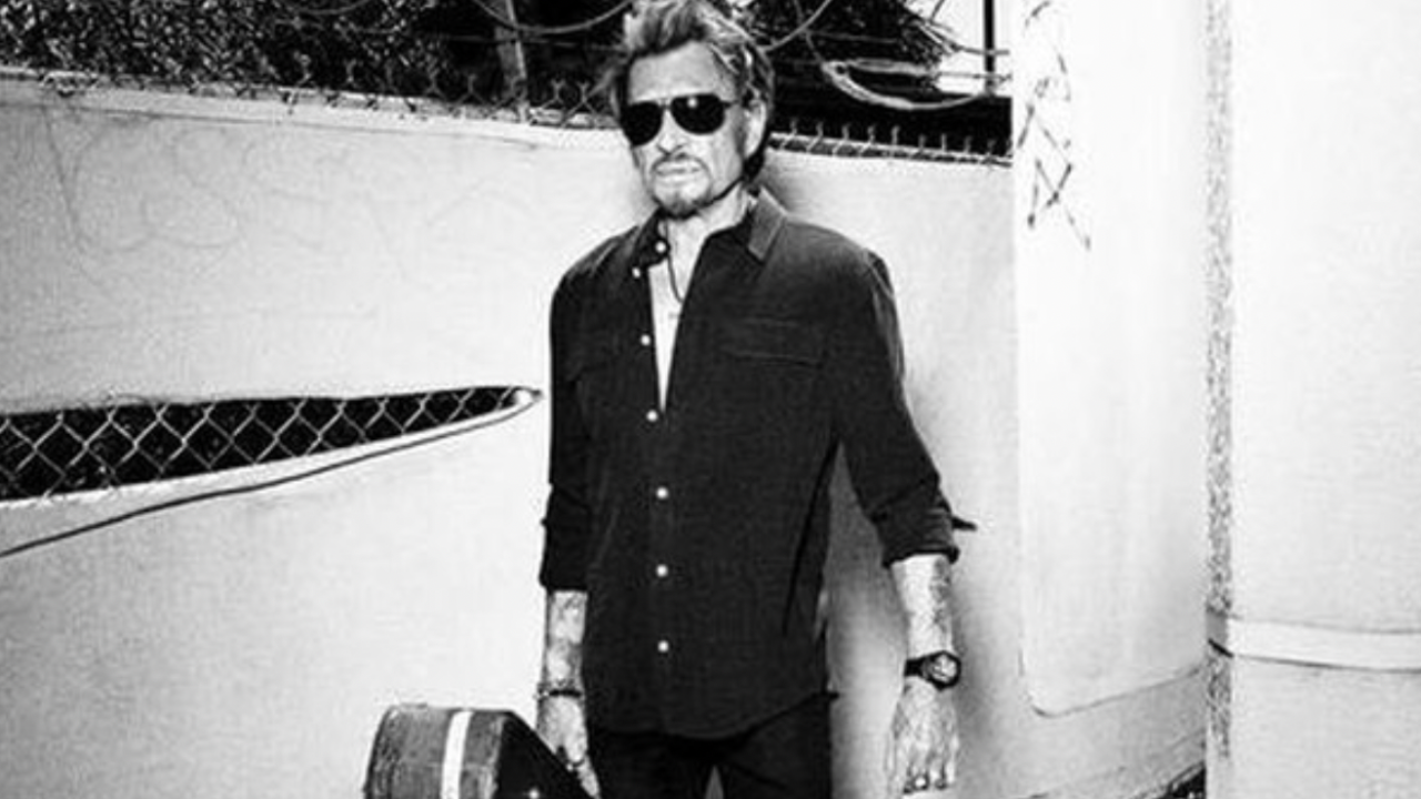 Johnny Hallyday : l’artiste continue de briller grâce à une version inédite de l’un de ses titres Johnny Hallyday : l’artiste continue de briller grâce à une version inédite de l’un de ses titres