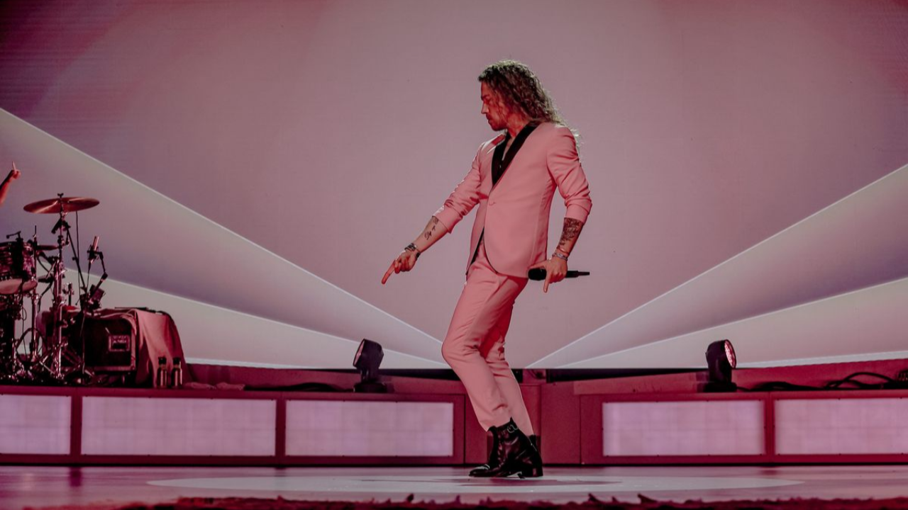 Julien Dor&eacute; annonce deux concerts surprises hyper intimistes pour le mois d'avril