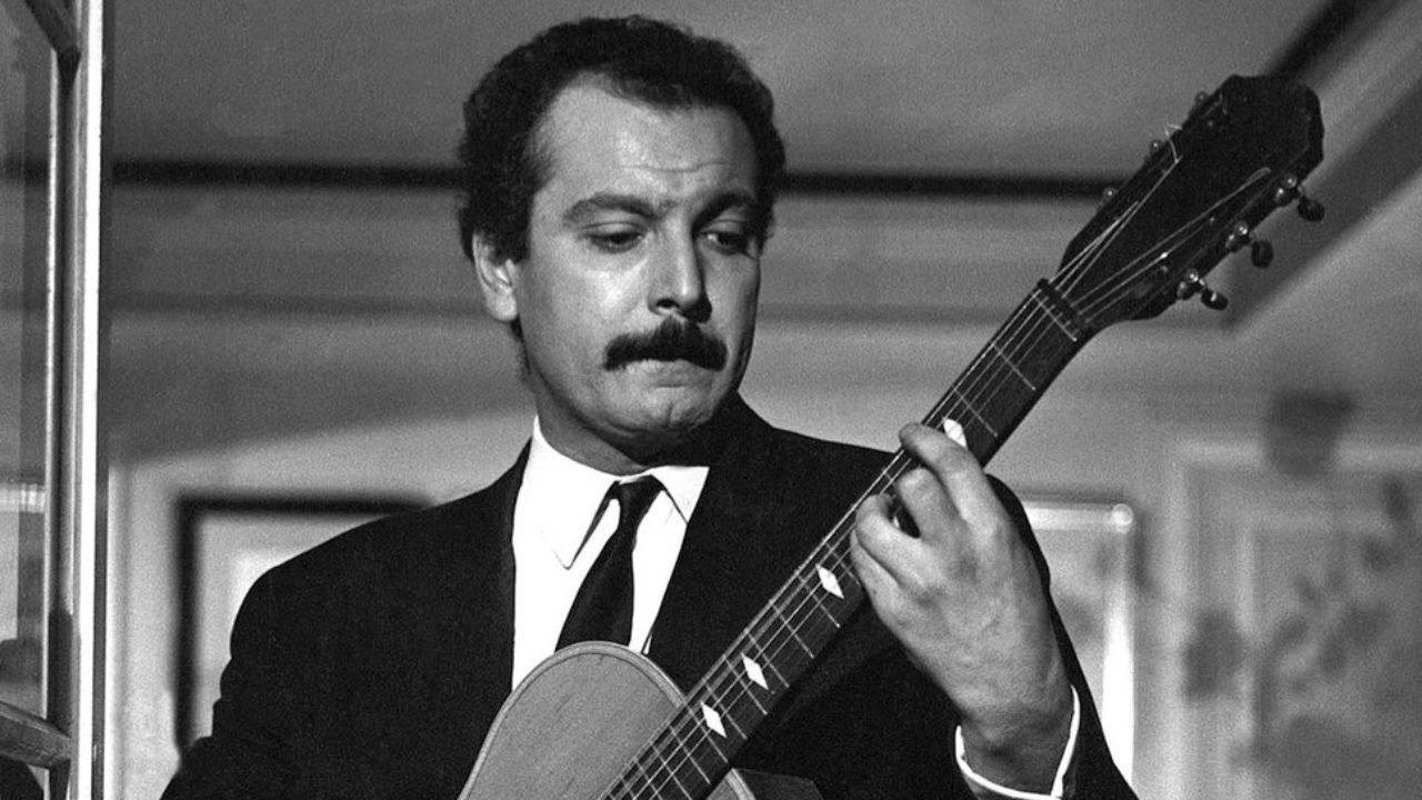L'histoire bouleversante derrière le classique de Georges Brassens : "Chanson pour l’Auvergnat" L'histoire bouleversante derrière le classique de Georges Brassens : "Chanson pour l’Auvergnat"