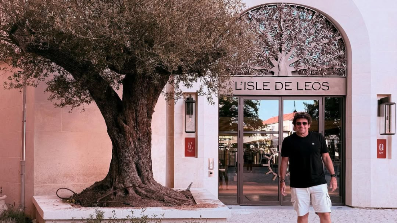L’ouverture de l'hôtel de luxe de Patrick Bruel à L'Isle-sur-la-Sorgue, retardée