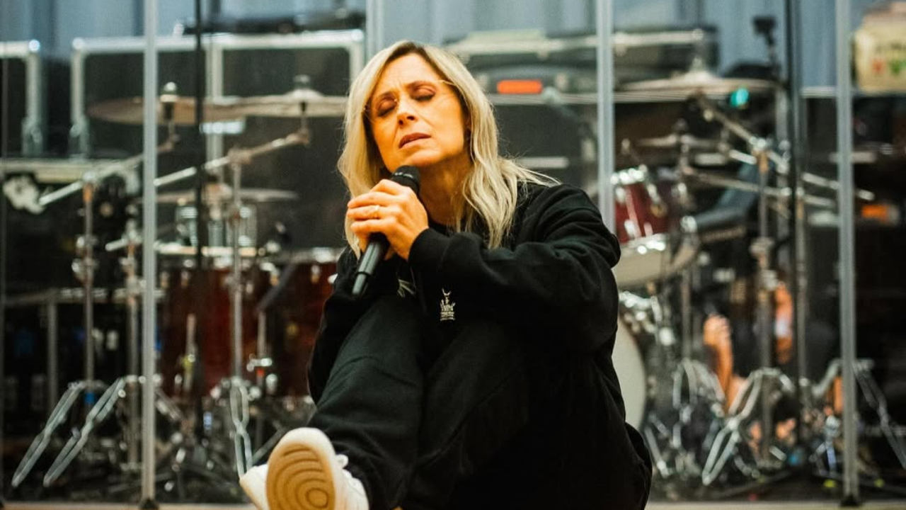 Lara Fabian évoque sa collaboration avec Slimane et réagit à sa condamnation ! Lara Fabian évoque sa collaboration avec Slimane et réagit à sa condamnation !