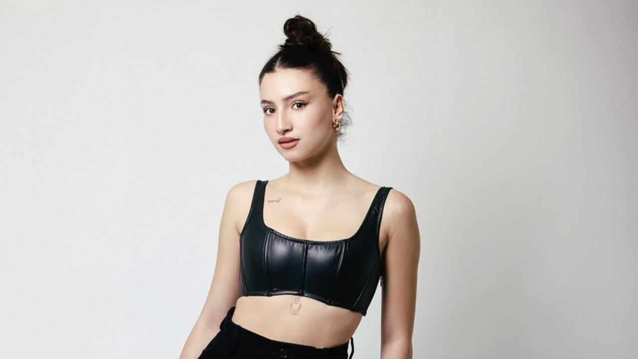 Lénie nous offre une reprise d'une grande star américaine et c'est magnifique ! Lénie nous offre une reprise d'une grande star américaine et c'est magnifique !