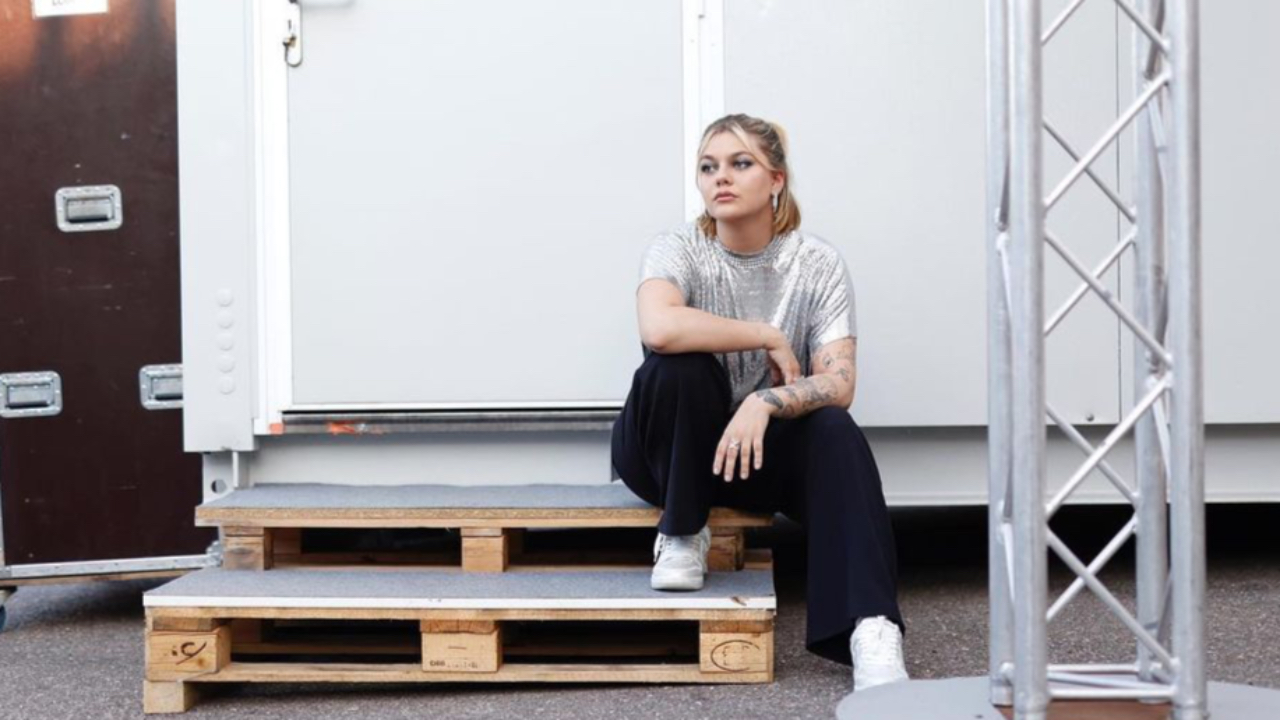 Louane a "le coeur brisé" et annonce une mauvaise nouvelle