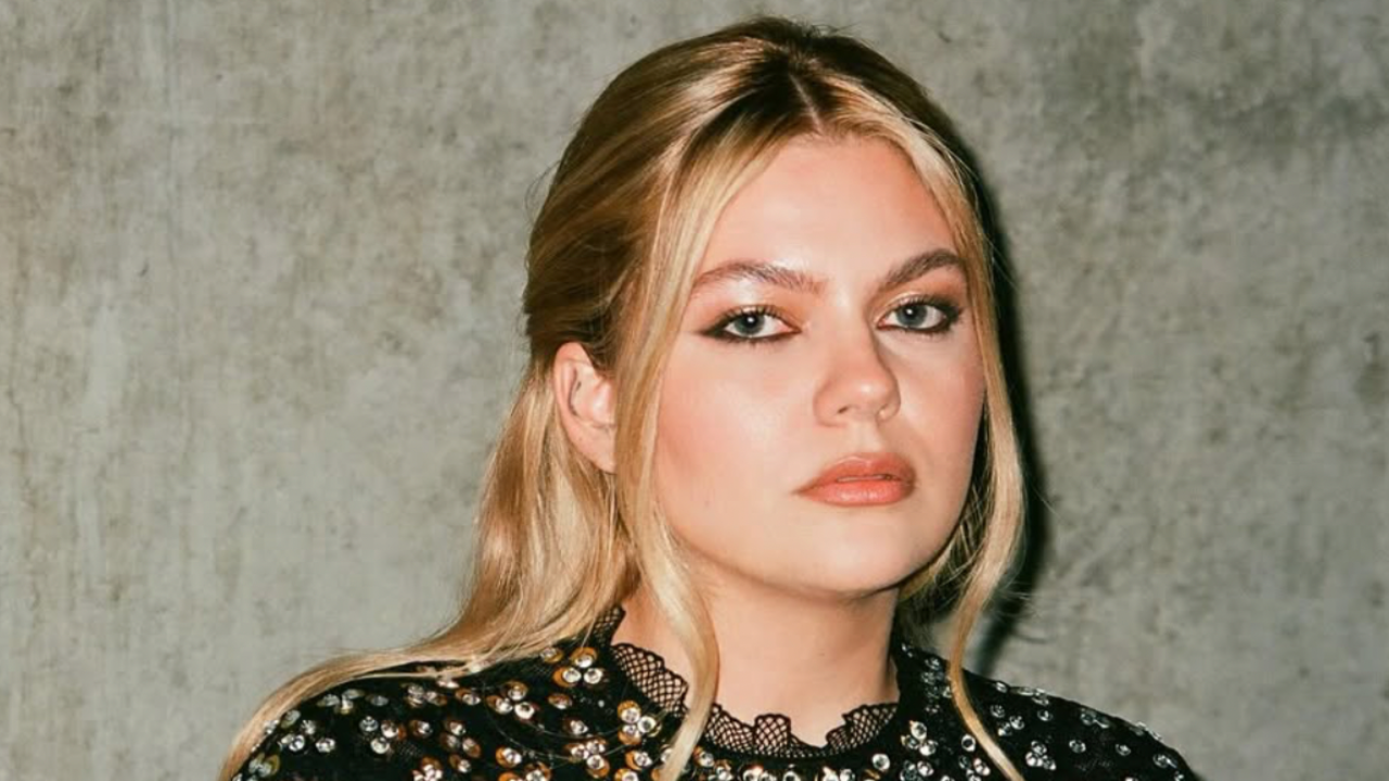Louane : elle lance un appel à Céline Dion, la suppliant de monter sur la scène de l’Eurovision à ses côtés