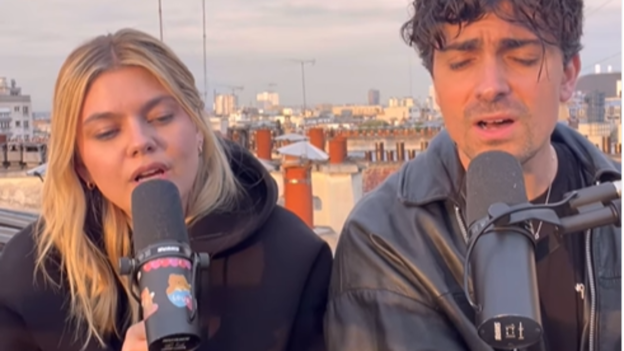 Louane et Florian Rossi nous offrent un moment magique en duo sur les toits de Paris !