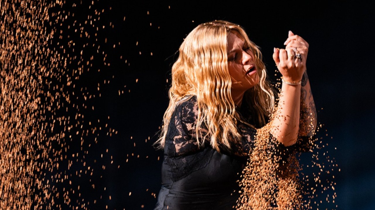 Louane : les premières images de son numéro de l'Eurovision enfin dévoilées !