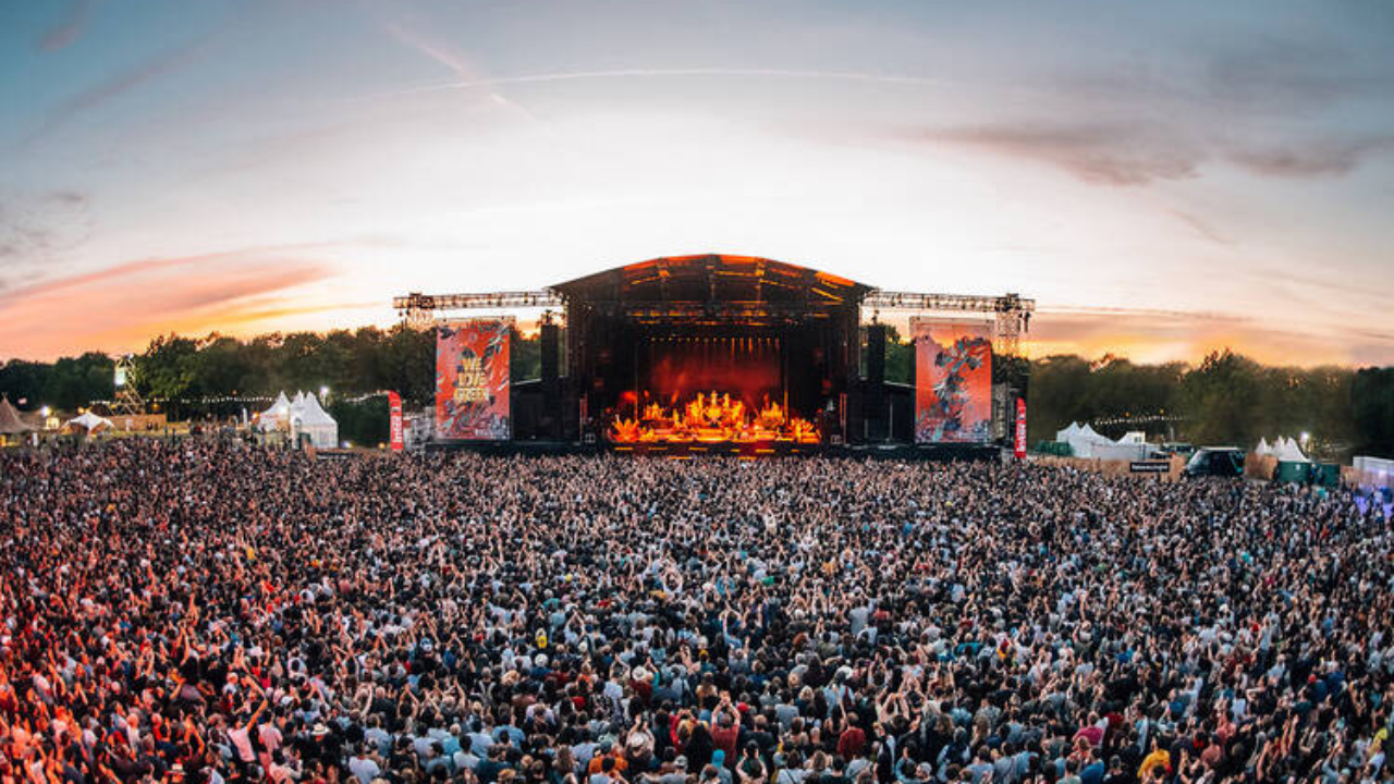 Louise Attaque, Santa, ... : les artistes les plus programmés en festival cet été