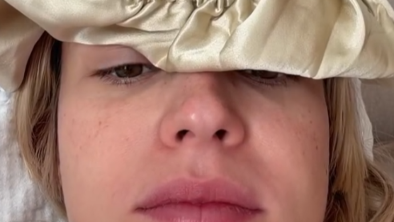 Malade apr&egrave;s la sortie d'Instinct, Ang&egrave;le brise le silence et montre sa convalescence