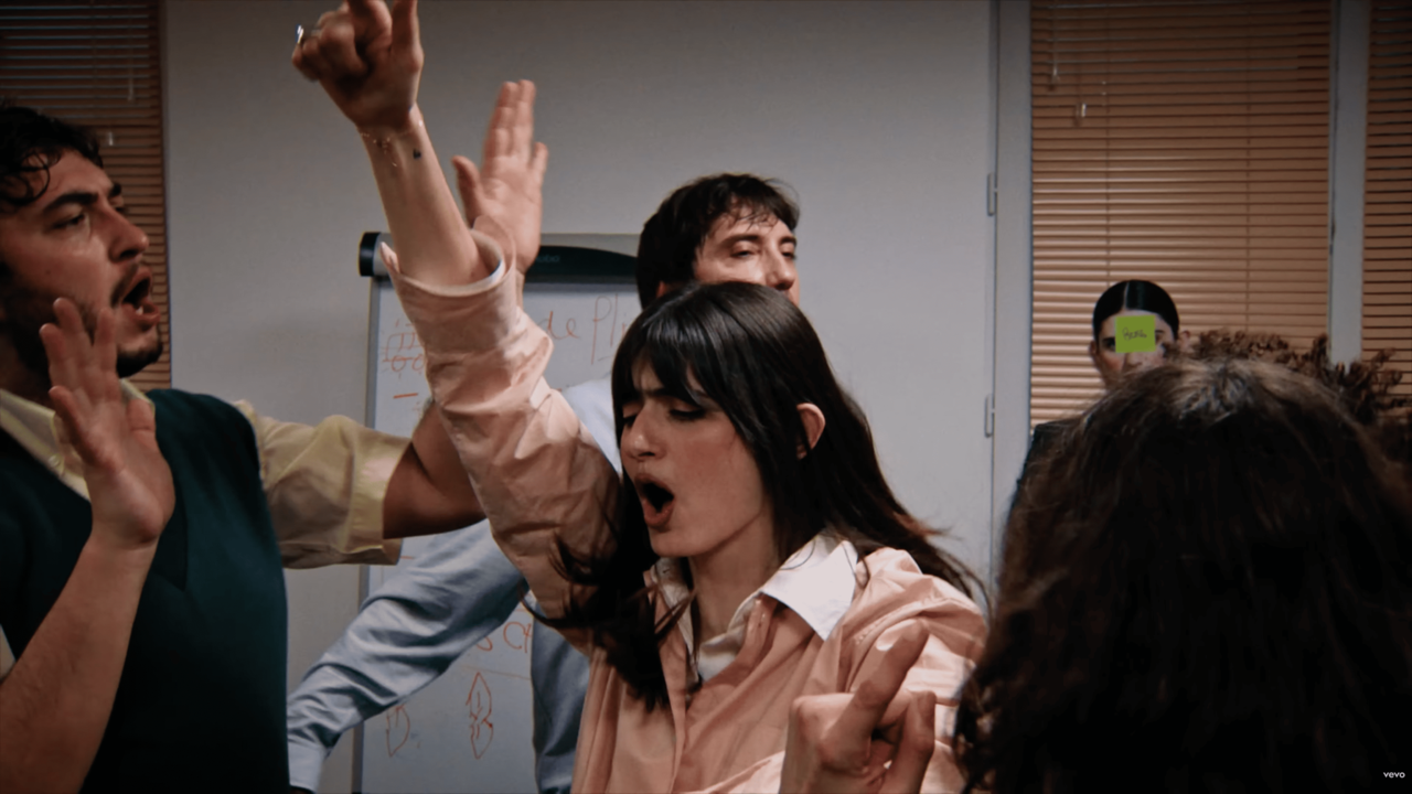 Marguerite impose son style avec "La Boss", son nouveau single &eacute;lectro-pop