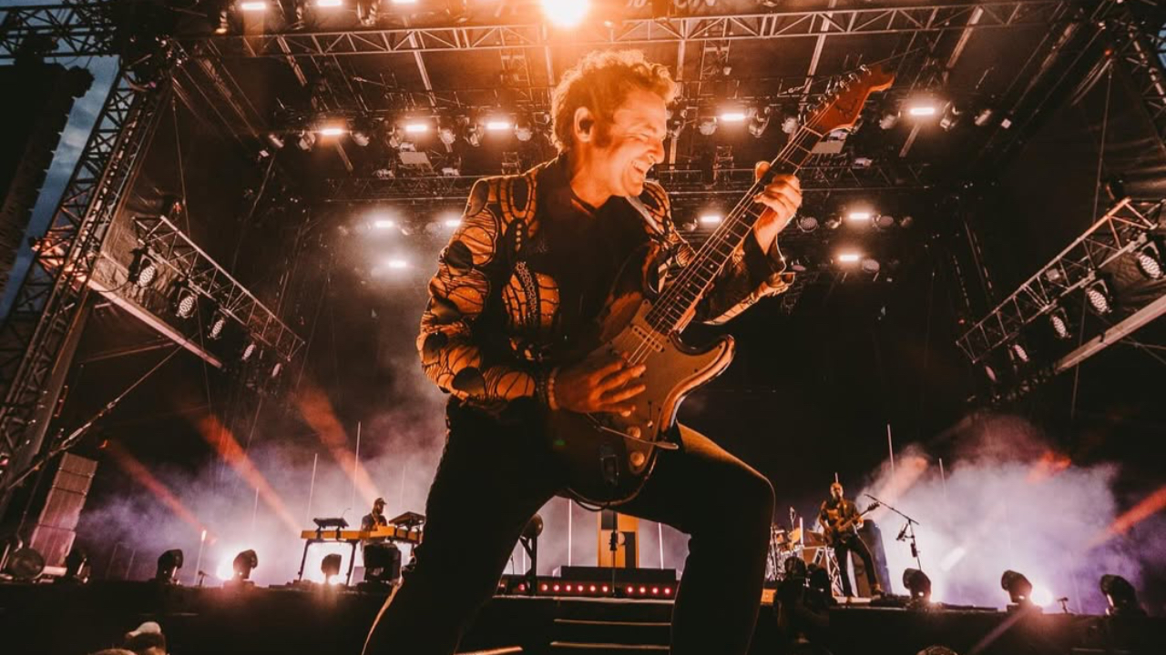 Matthieu Chedid f&ecirc;te son anniversaire : retour sur les chansons et albums qui ont marqu&eacute; sa carri&egrave;re