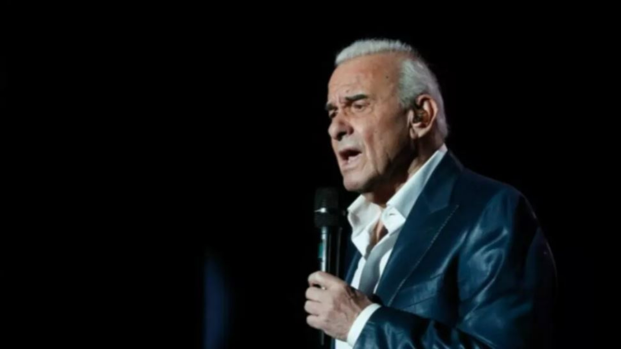 Michel Fugain dévasté par la mort d'un membre de Big Bazar Michel Fugain dévasté par la mort d'un membre de Big Bazar