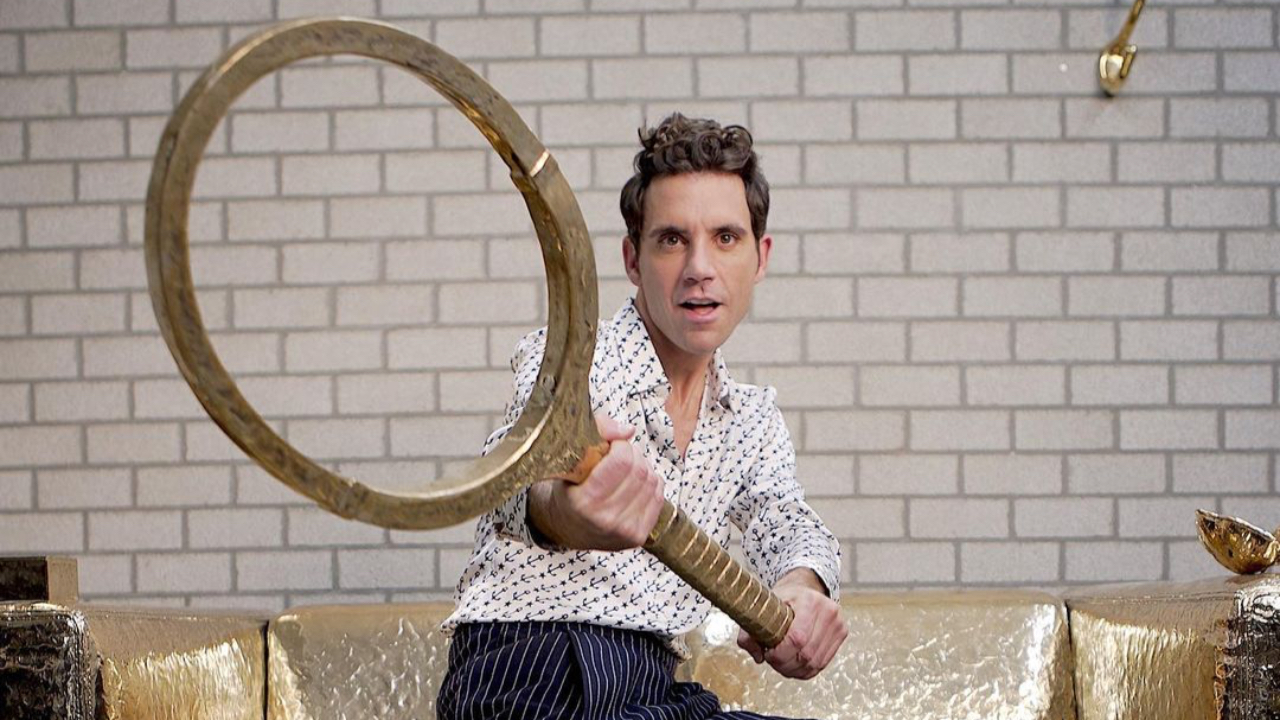 Mika revient sur un épisode de son enfance : "Les huissiers nous avaient tout pris"