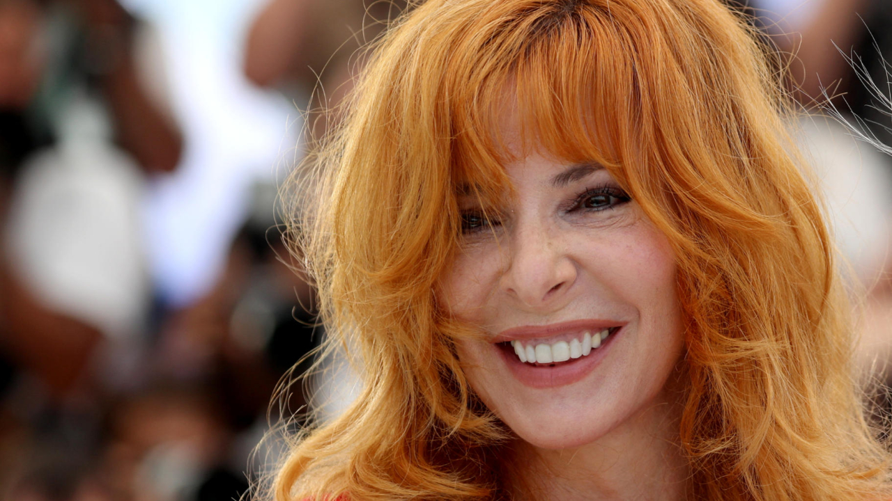 Mylène Farmer sort un coffret collector pour son album "L'autre..."