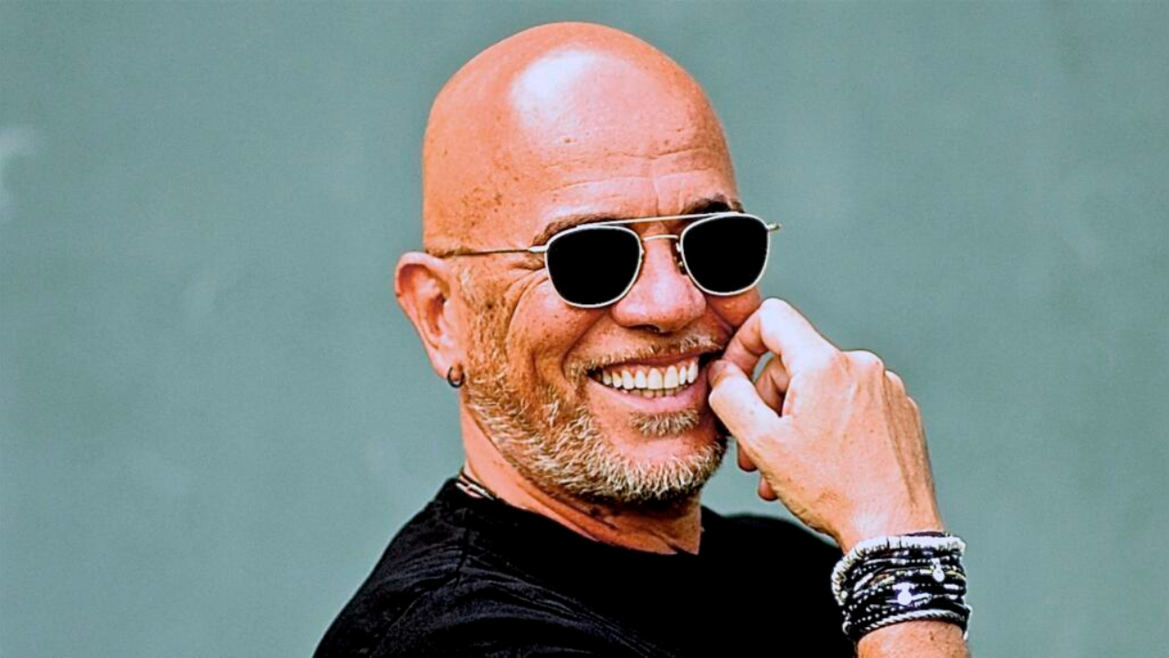 Pascal Obispo : découvrez ce tube de reggaeton des années 2000 qu'il a écrit sous pseudonyme Pascal Obispo : découvrez ce tube de reggaeton des années 2000 qu'il a écrit sous pseudonyme