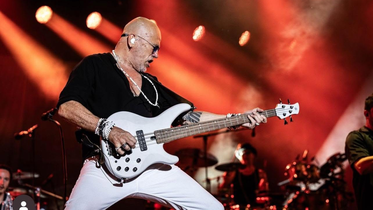 Pascal Obispo, Zazie, Renaud… M6 réunira de nombreux artistes après les incendies de l’été Pascal Obispo, Zazie, Renaud… M6 réunira de nombreux artistes après les incendies de l’été