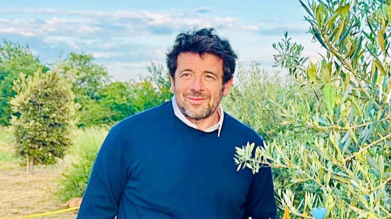 Patrick Bruel fait ses premiers pas dans une série sur TF1, et peut compter sur le soutien de son ex