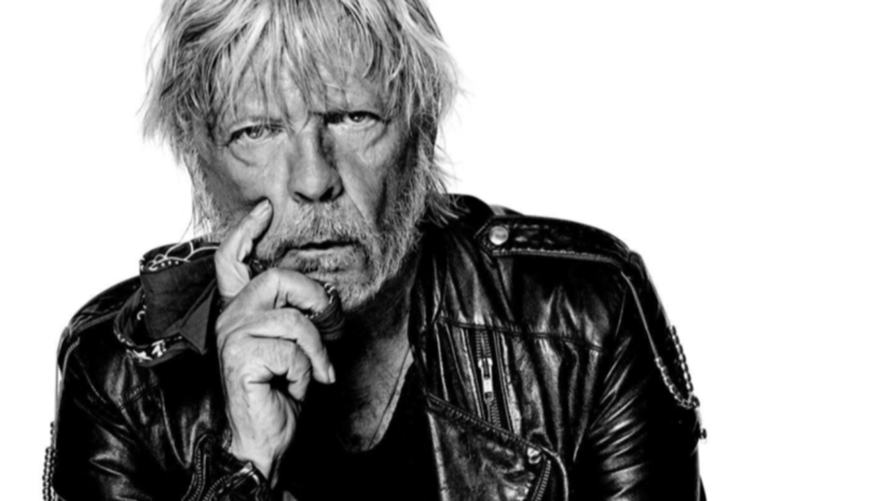 Renaud chouchouté et "aimé" par deux hommes  : "On fait une semaine sur deux"