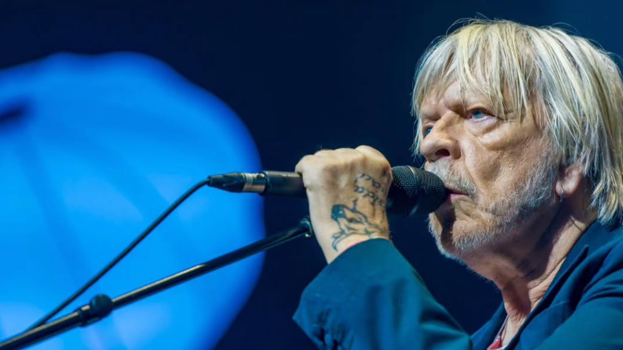 Renaud : il donne des informations sur son prochain album