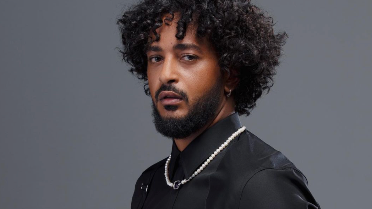 Slimane : sa fille grandit trop vite à son goût Slimane : sa fille grandit trop vite à son goût