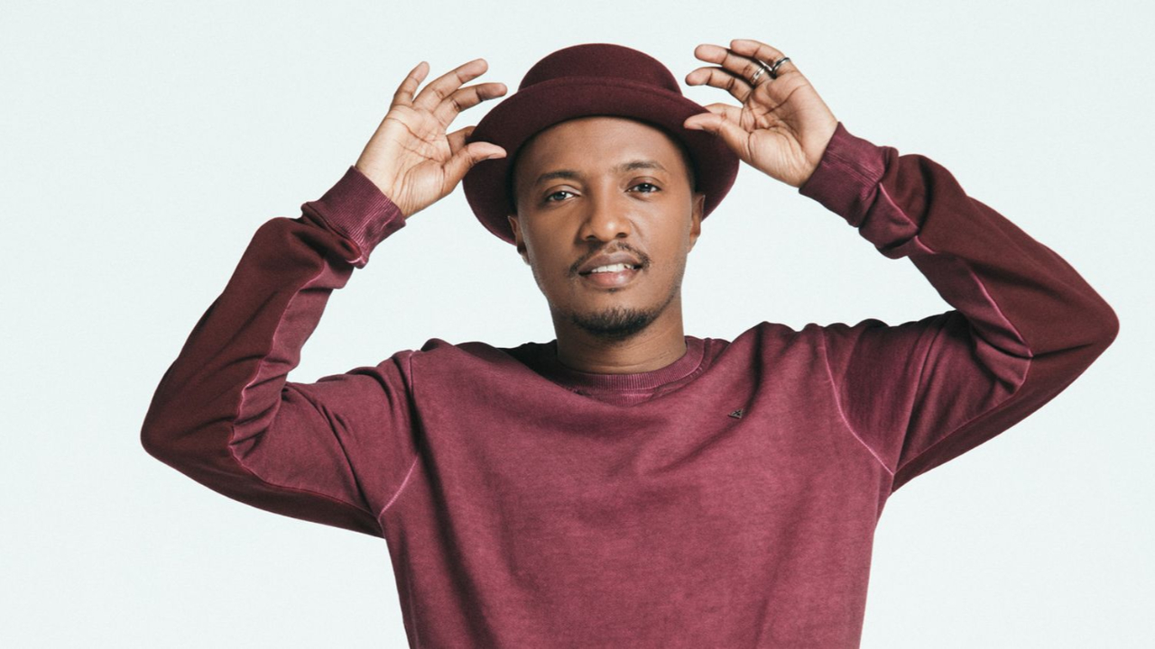 Soprano à l'affiche de son tout premier film, mais forcé d'annuler son concert au Vélodrome Soprano à l'affiche de son tout premier film, mais forcé d'annuler son concert au Vélodrome