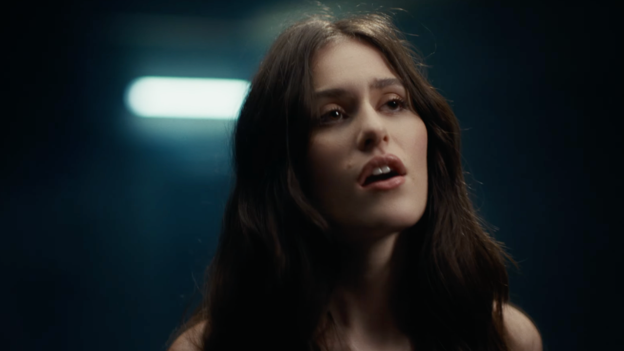 Star Academy : Jeanne bouleverse avec le clip de son tube "Respire fort"