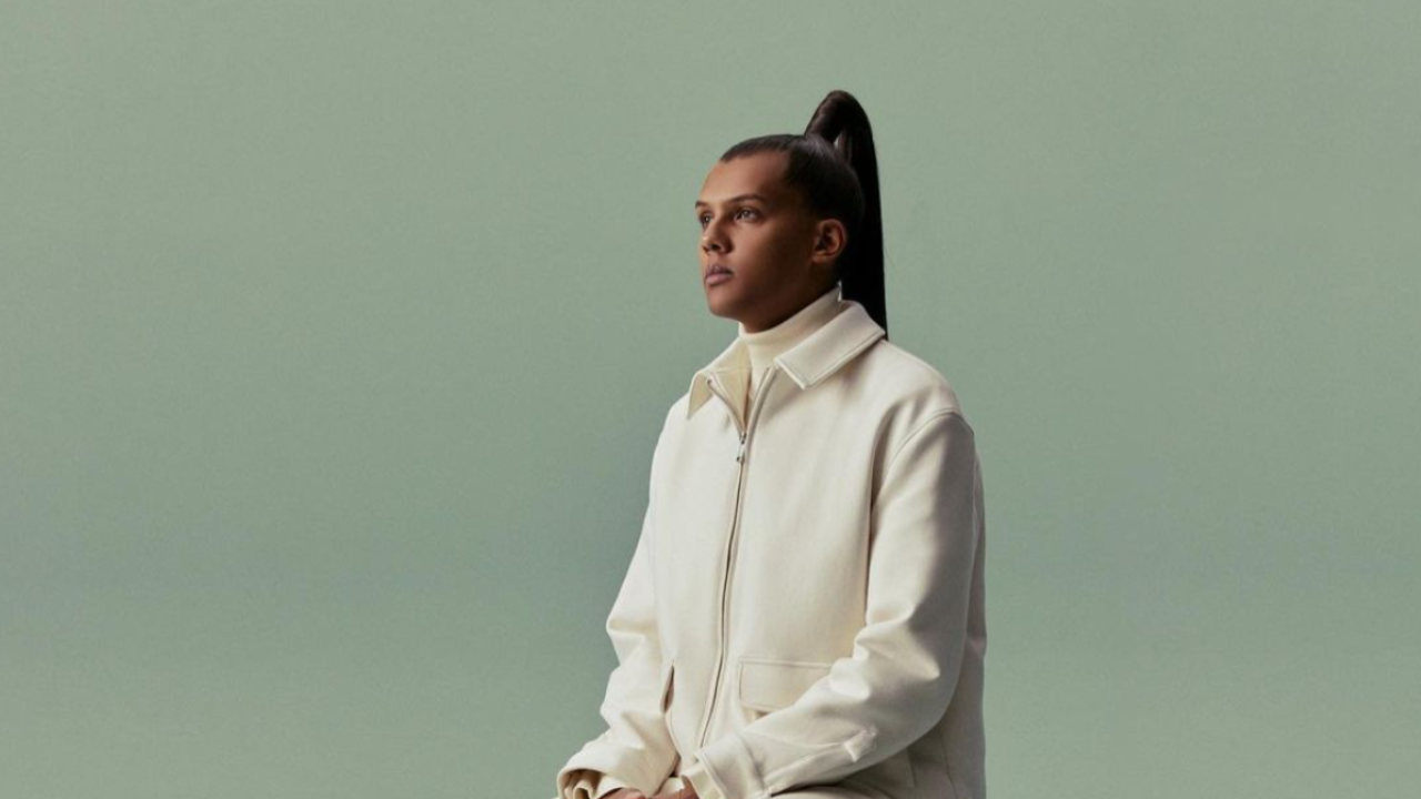 Stromae : la jolie surprise qu'il fait à ses fans après l'annulation de sa tournée