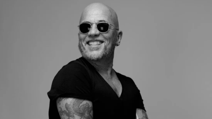 20 ans apr&egrave;s, Pascal Obispo r&eacute;v&egrave;le enfin pourquoi il s'est fait tirer dessus en Corse !